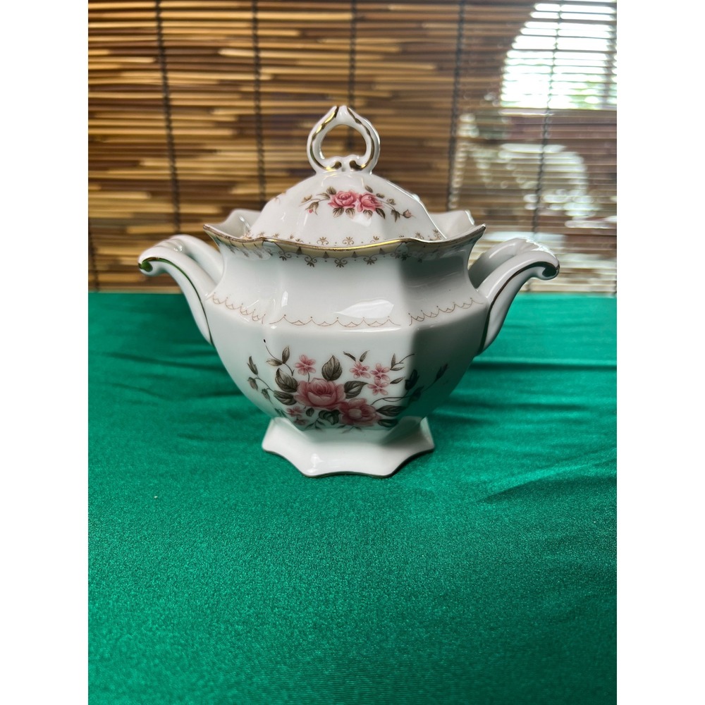 Harmony House Rosette 3674 Fine China Sugar Bowl with Lid Pink Floral Japan Vint